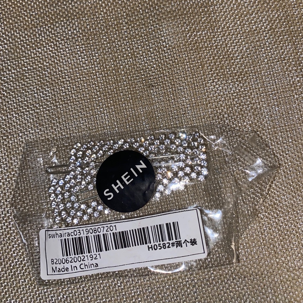 SHEIN sparkly grey hair clips